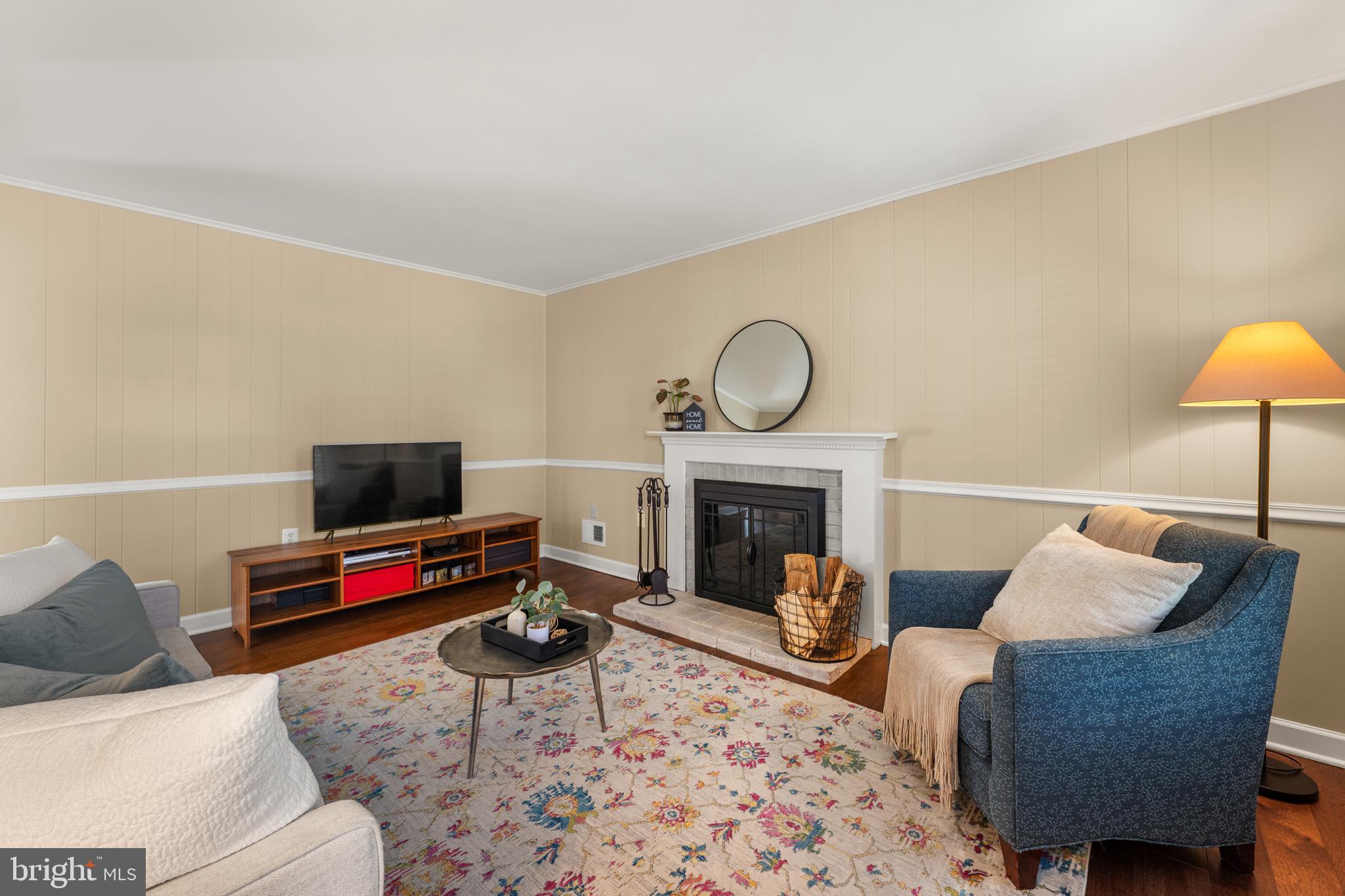 9078 Brook Ford Road Burke, VA 22015 - Photo 16 of 50 Cozy Family Room