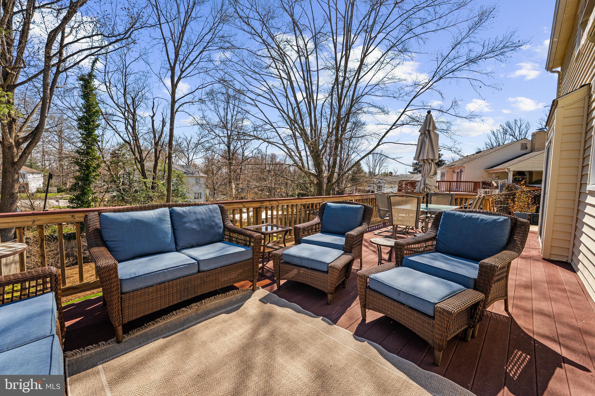 9078 Brook Ford Road Burke, VA 22015 - Photo 39 of 50 Large Deck