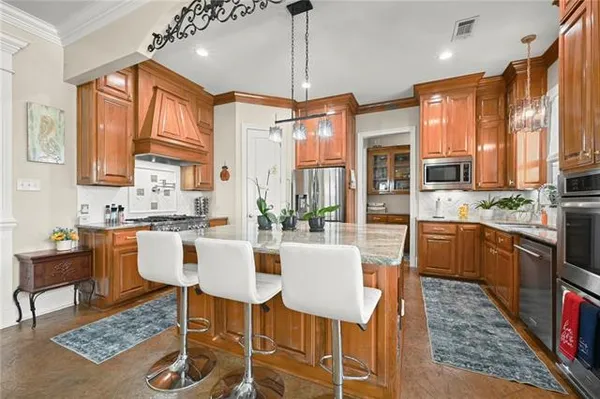 $799,900 | 9291 Pebble Beach Circle, Denham Springs, LA 70726