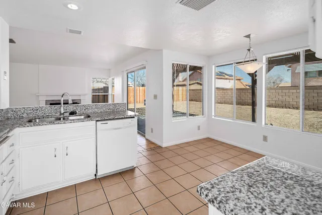 $475,000 | 43742 Rialto Drive, Lancaster, CA 93535