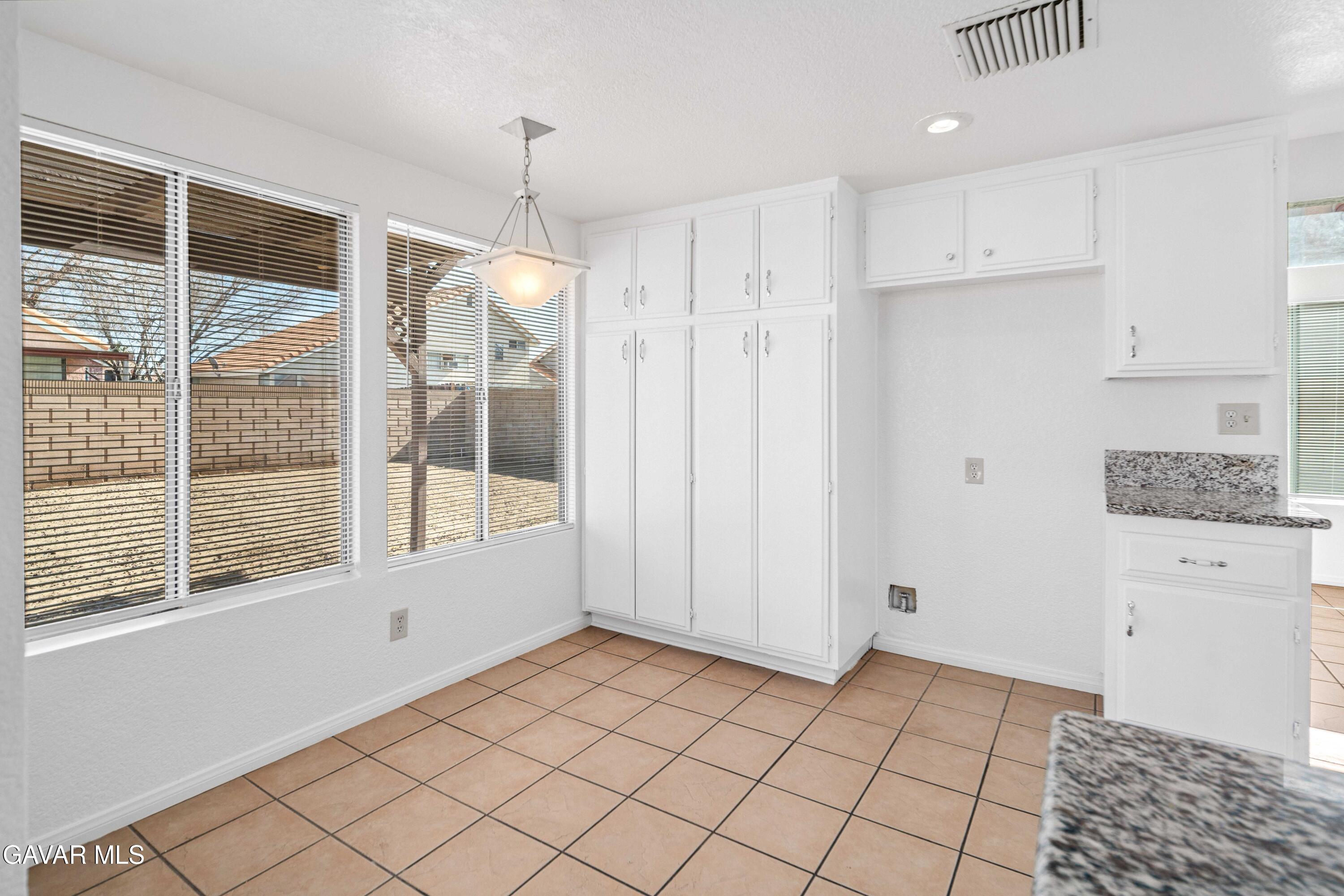 43742 Rialto Drive Lancaster, CA 93535 - Photo 10 of 33 Rialto-10