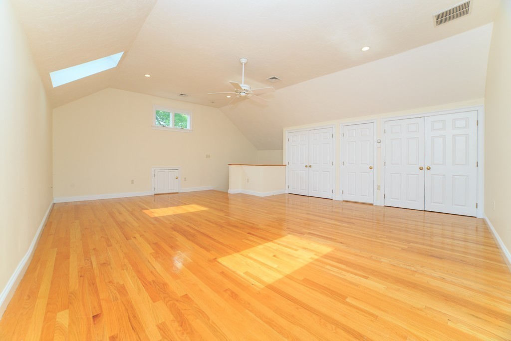 54 Beaconwood Road, Unit 2 Newton, MA 02461 - Photo 21 of 30 Gallery Image 21