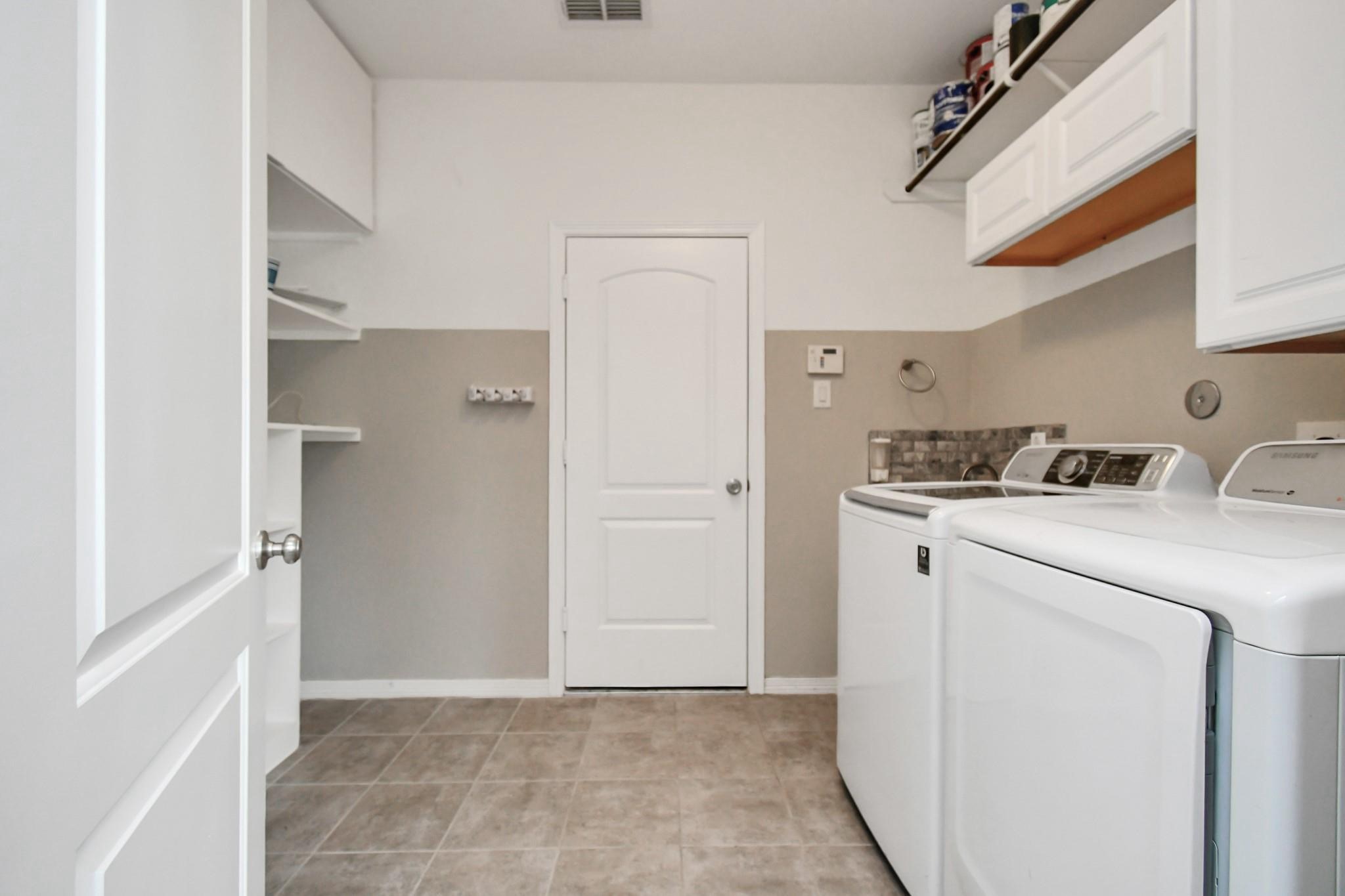 3803 May Ridge Lane Sugar Land, TX 77479 - Photo 18 of 34