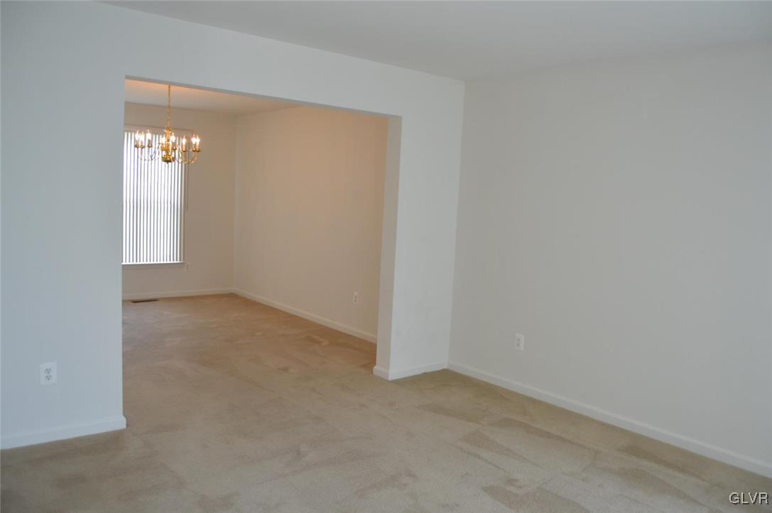25 Clover Hollow Road Easton, PA 18045 - Photo 12 of 30 Gallery Image 12