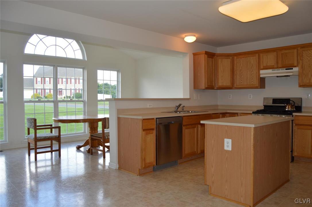 25 Clover Hollow Road Easton, PA 18045 - Photo 3 of 30 Gallery Image 3