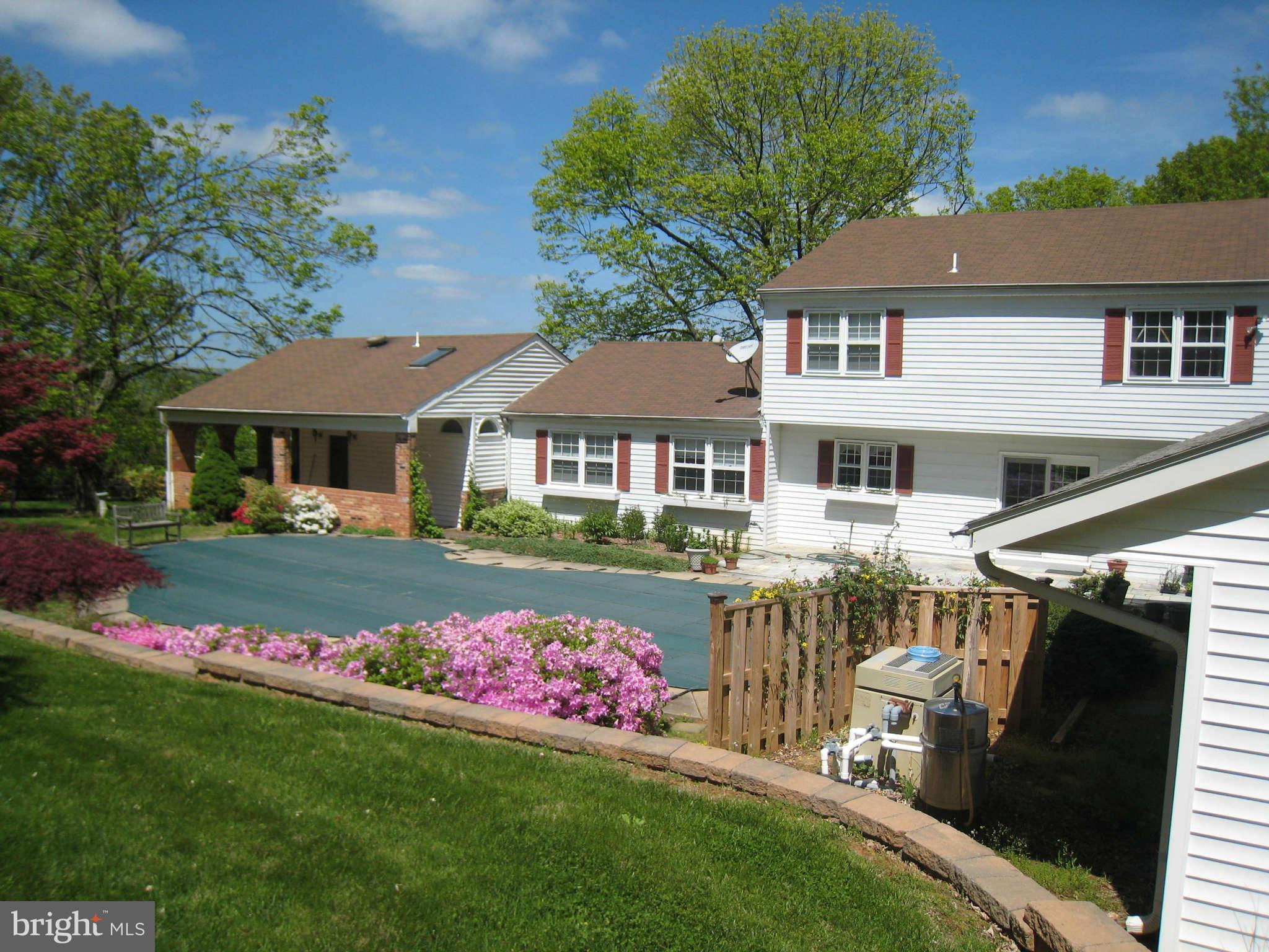 5319 Mountain View Drive Broad Run, VA 20137 - Photo 25 of 30 Exterior (Rear)