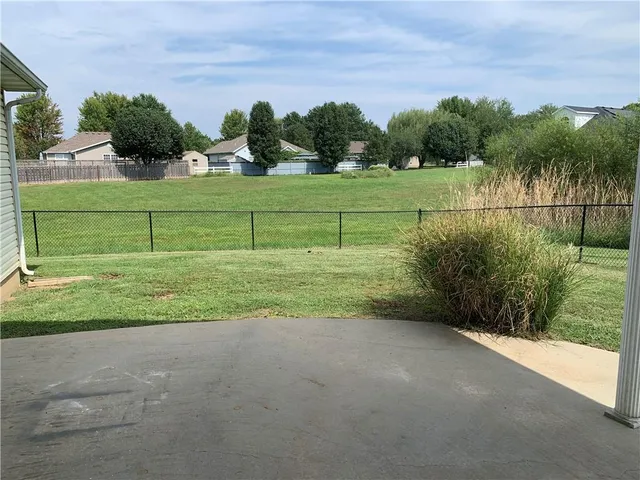 $249,000 | 512 South Brooklyn Court, Frontenac, KS 66763