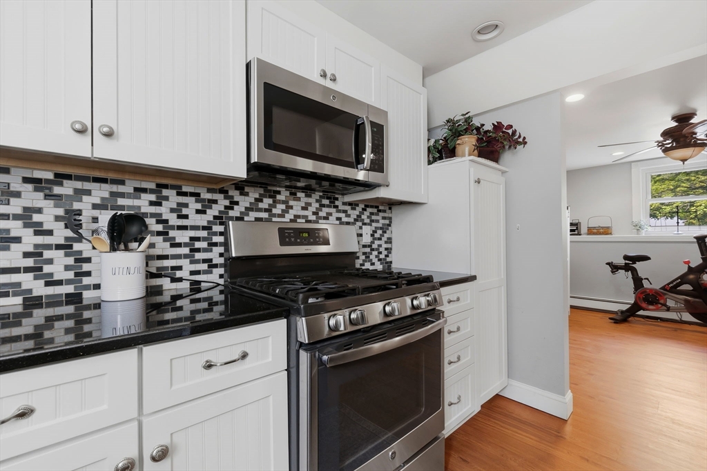 79 Martin Road Reading, MA 01867 - Photo 26 of 42