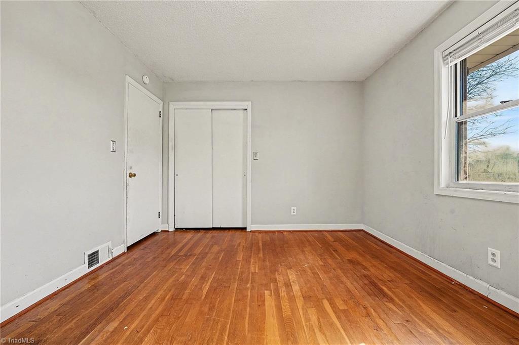 4405 Thomasville Road Winston-Salem, NC 27107 - Photo 20 of 29 Bedroom 2