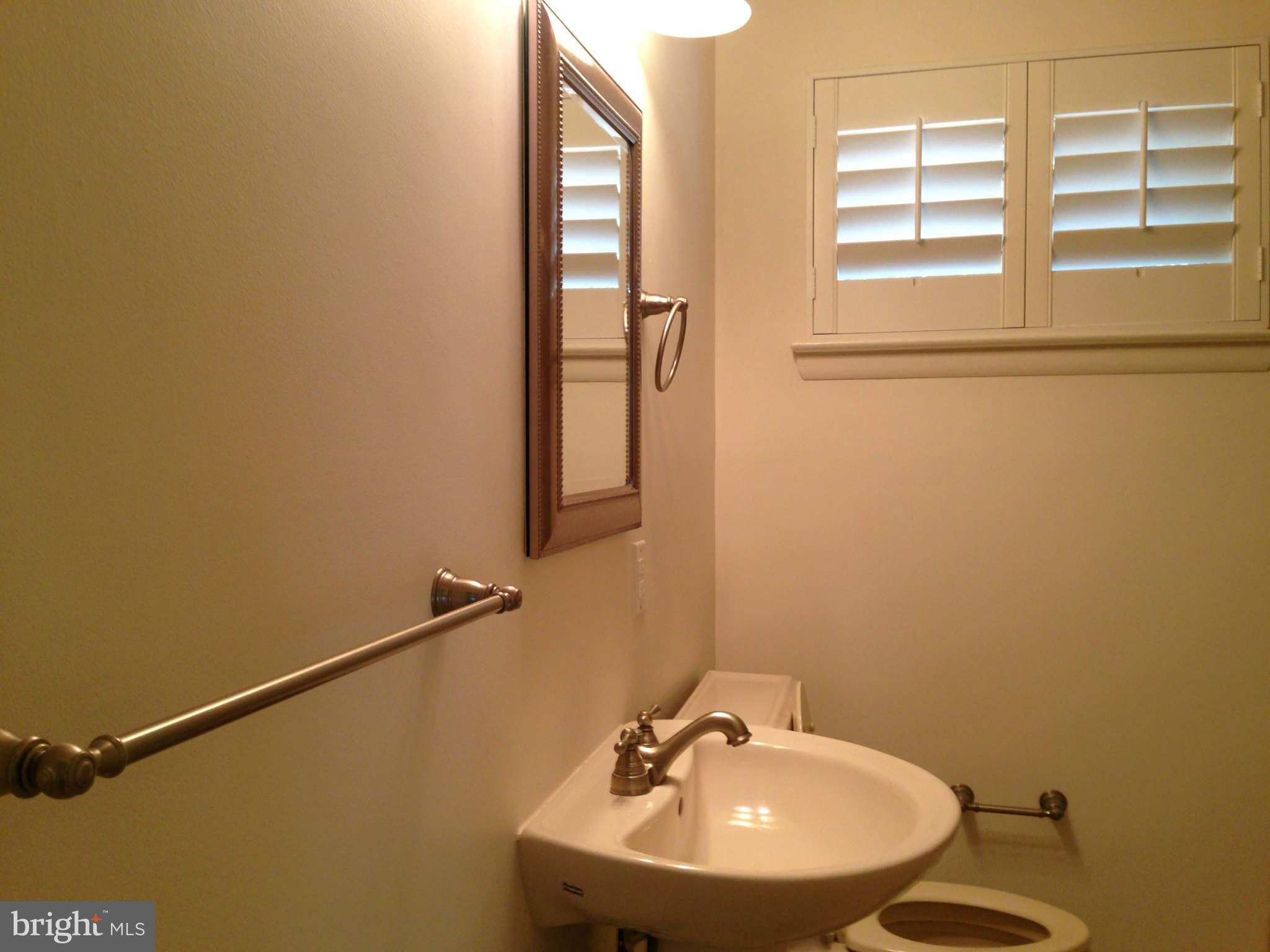 1704 Lee Road Fort Washington, MD 20744 - Photo 13 of 20 Bath (Master)
