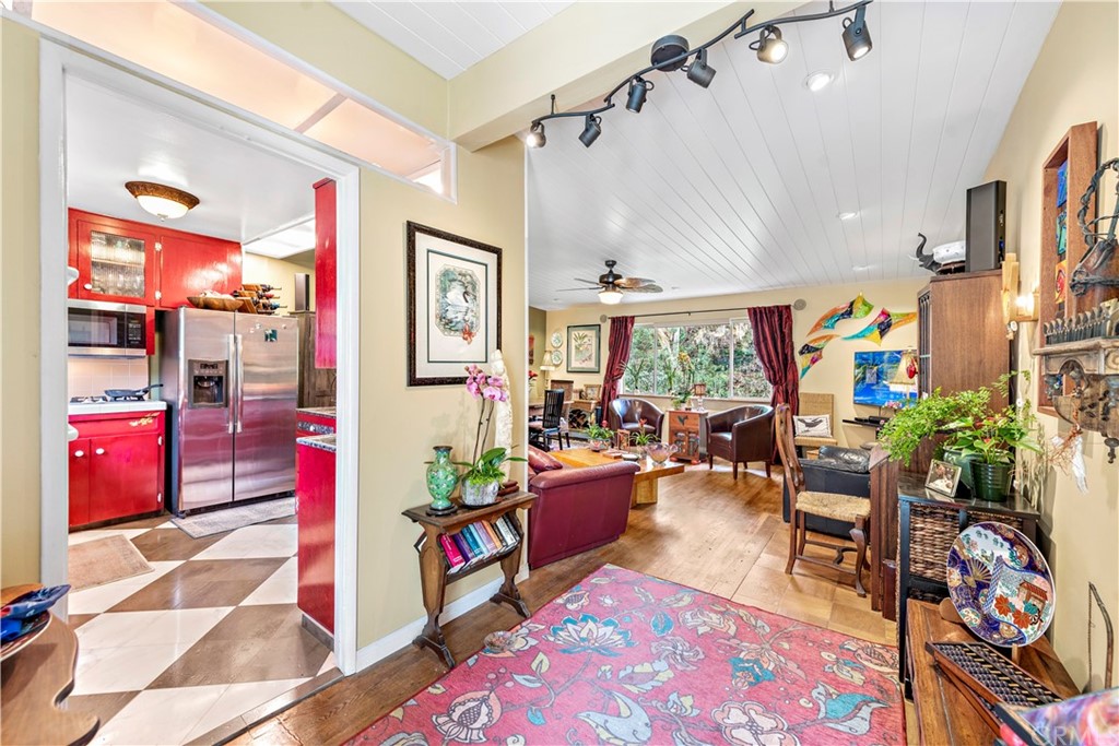 645 Griffith Way Laguna Beach, CA 92651 - Photo 12 of 55 a living room with furniture and a rug