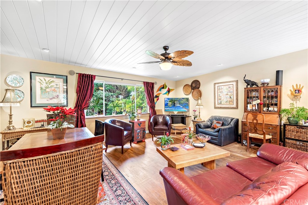 645 Griffith Way Laguna Beach, CA 92651 - Photo 8 of 55