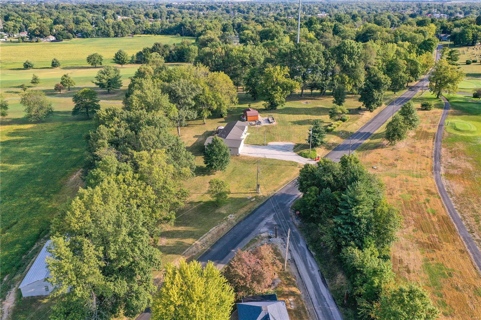 1469 North Carlyle Road Vandalia, IL 62471 - Photo 5 of 17