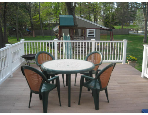 9 Grove Avenue Middleton, MA 01949 - Photo 11 of 20