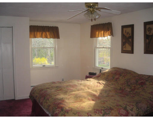 9 Grove Avenue Middleton, MA 01949 - Photo 18 of 20