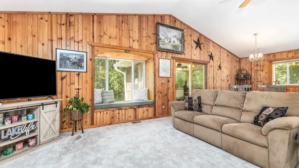 $349,000 | 9-a211 Walnut Lane, Apple River, IL 61001