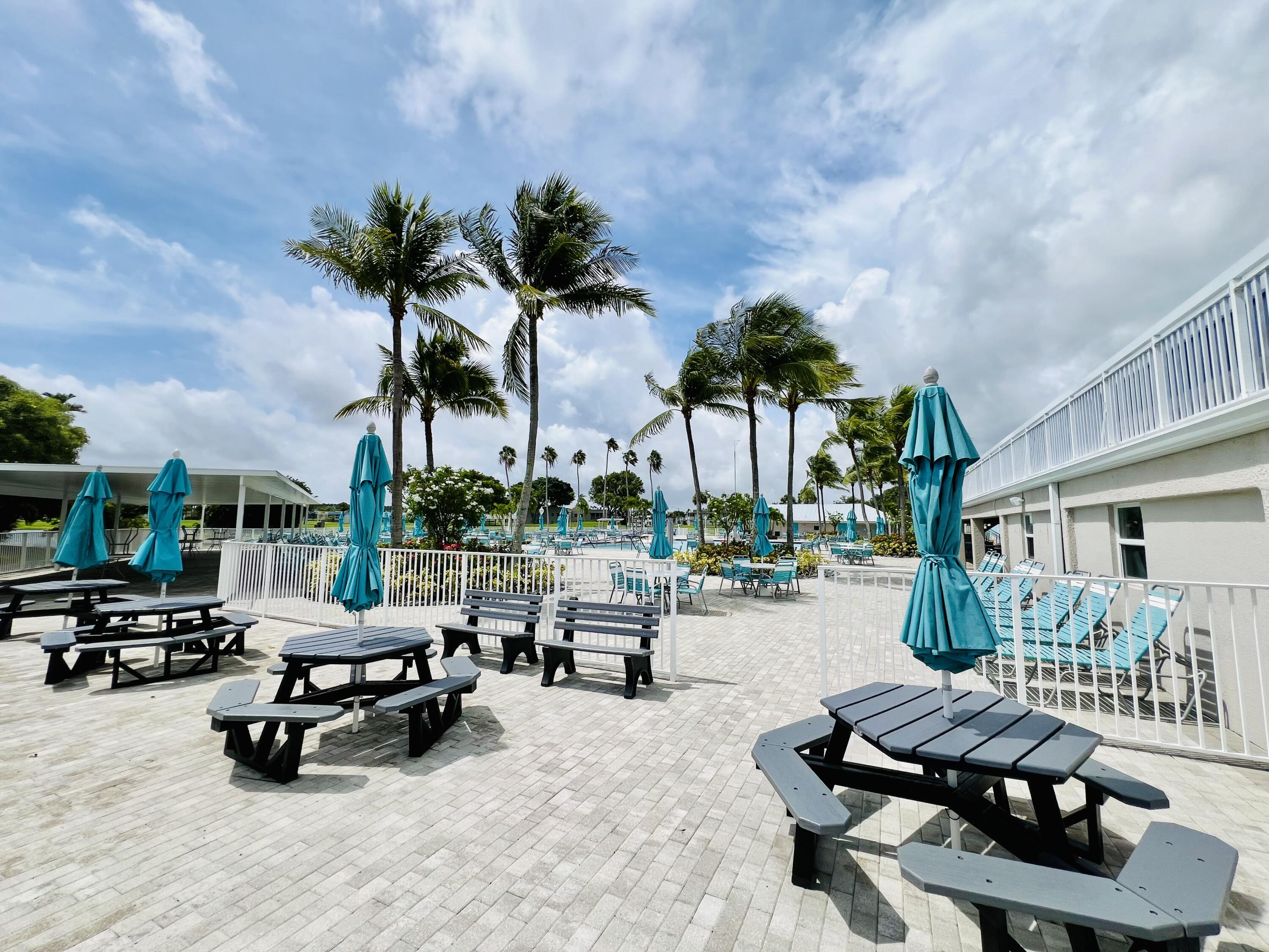 60 Normandy B Delray Beach, FL 33484 - Photo 28 of 48 Outdoor Picnic Area