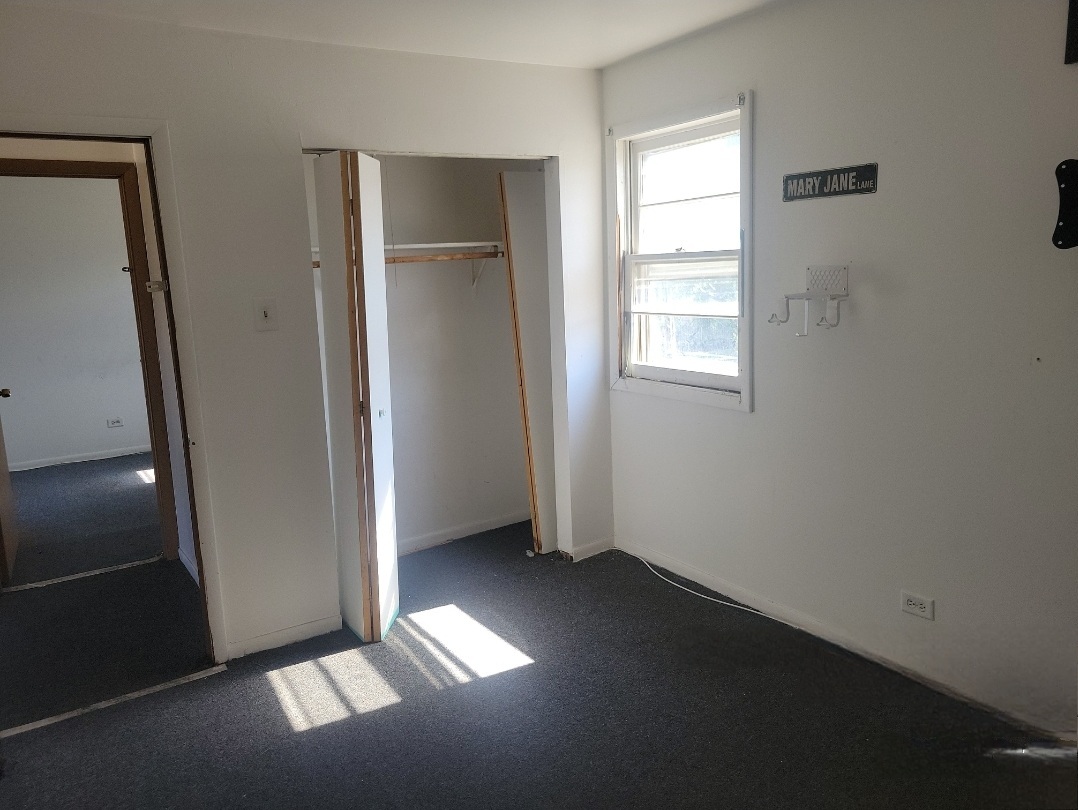 2100 14th Avenue Broadview, IL 60155 - Photo 13 of 14 an empty room with windows