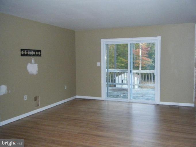 5946 Hillside Road St. Leonard, MD 20685 - Photo 3 of 5 Living Room