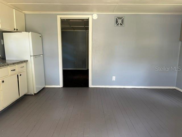 1010 Rosery Road Northwest Largo, FL 33770 - Photo 36 of 47 Gallery Image 36