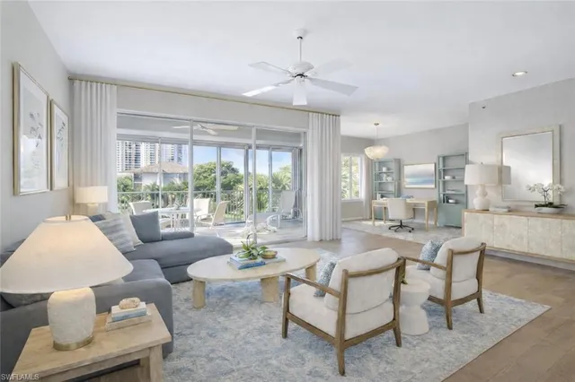 $1,100,000 | 7654 Pebble Creek Circle, Unit 5301, Naples, FL 34108