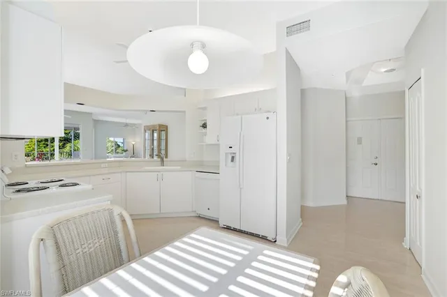 $1,100,000 | 7654 Pebble Creek Circle, Unit 5301, Naples, FL 34108