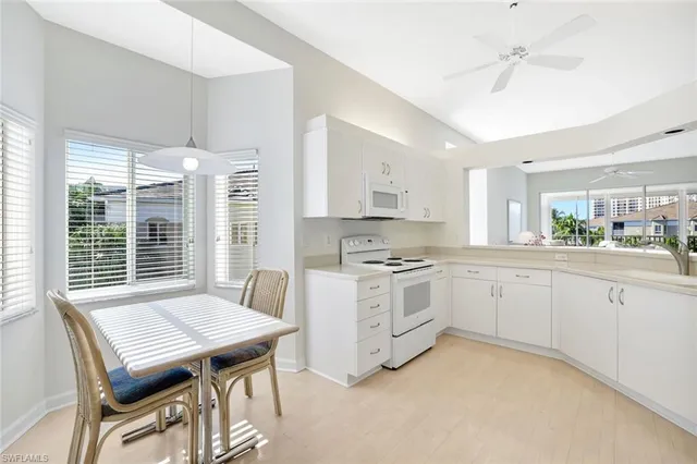 $1,100,000 | 7654 Pebble Creek Circle, Unit 5301, Naples, FL 34108