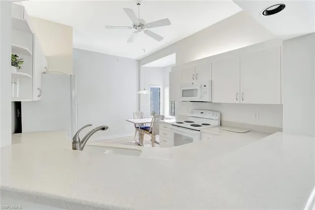 $1,100,000 | 7654 Pebble Creek Circle, Unit 5301, Naples, FL 34108