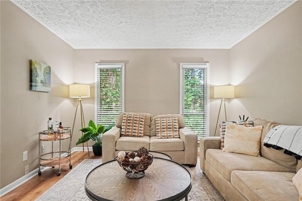 5157 Roswell Road, Unit 8 Sandy Springs, GA 30342 - Photo 8 of 28 Gallery Image 8