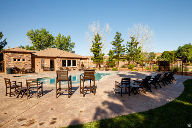 6 300th Road North, Unit I6 Kanab, UT 84741 - Photo 34 of 37 Community pool featuring a patio area