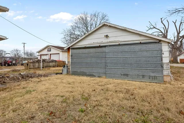 $58,000 | 1117 East 1st Street, Fort Scott, KS 66701