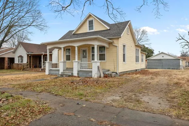 $58,000 | 1117 East 1st Street, Fort Scott, KS 66701