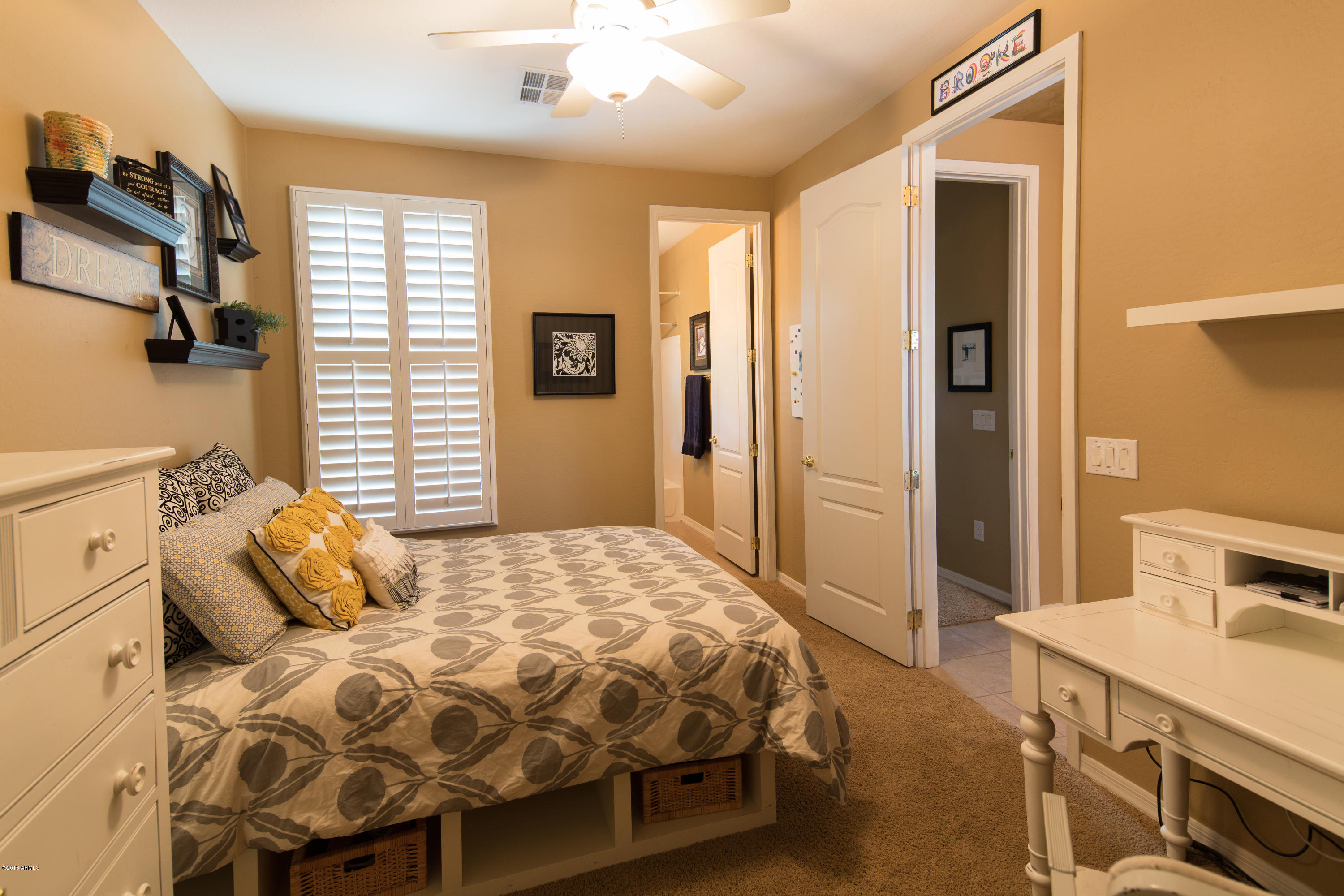 837 East Blue Ridge Way Chandler, AZ 85249 - Photo 23 of 38 20130527_5D3B_0282