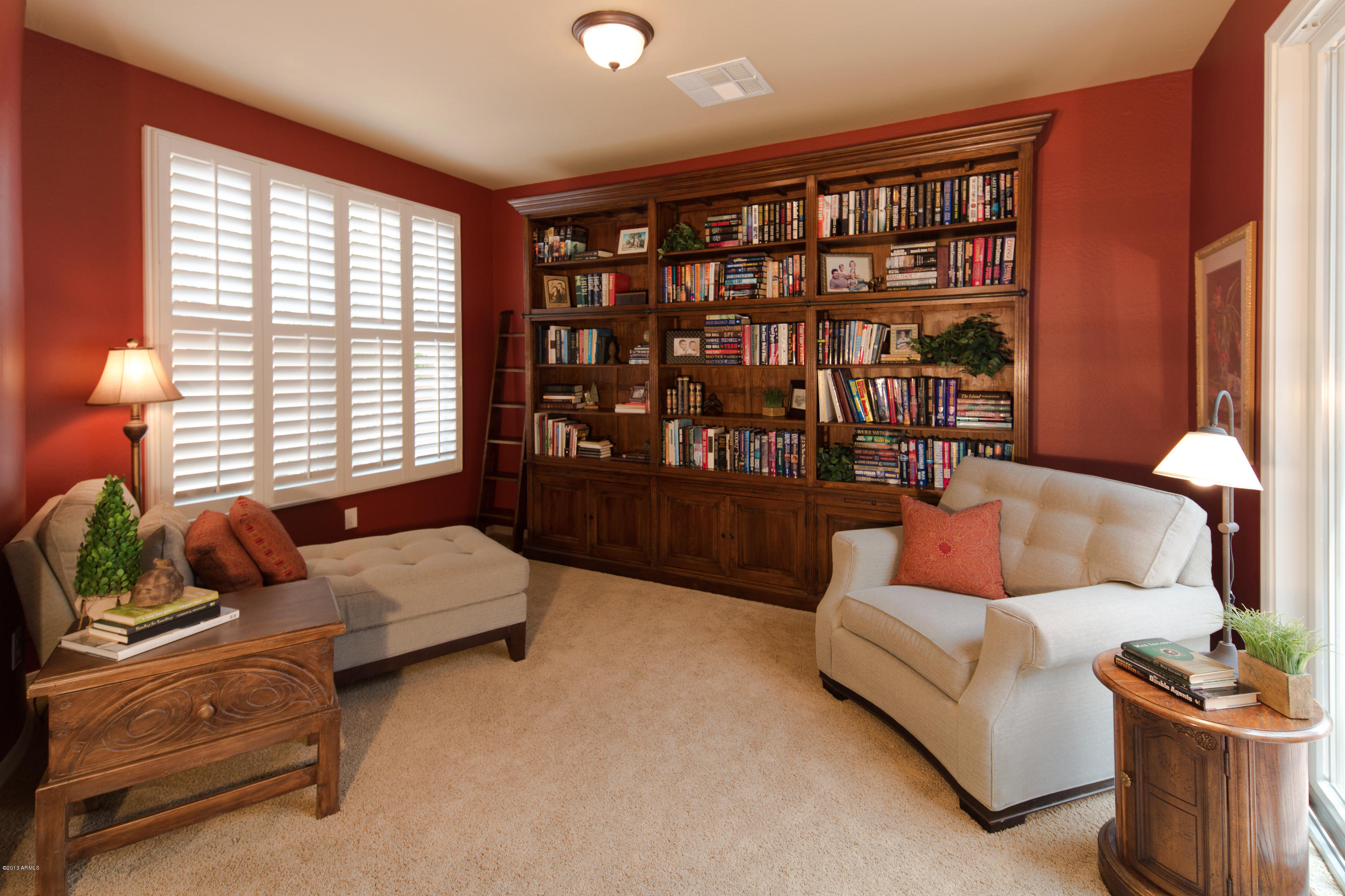 837 East Blue Ridge Way Chandler, AZ 85249 - Photo 7 of 38 20130527_5D3B_0267