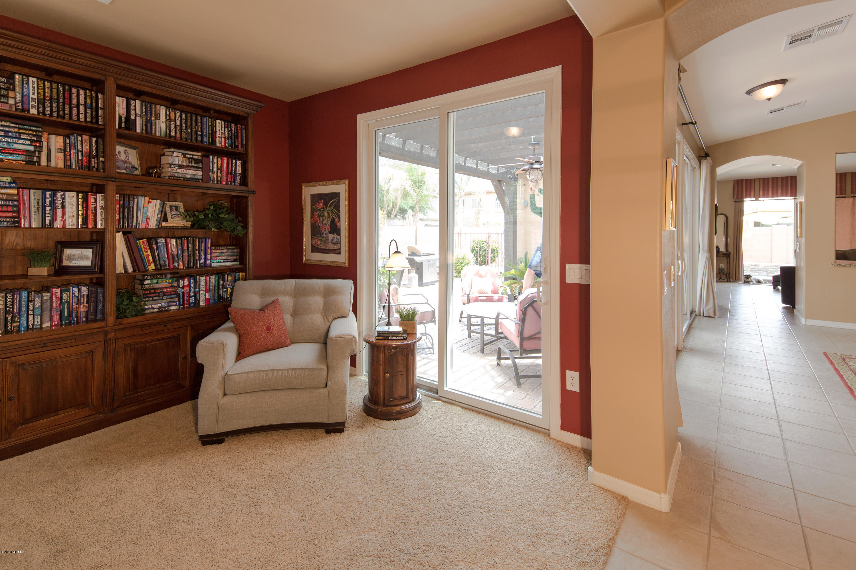 837 East Blue Ridge Way Chandler, AZ 85249 - Photo 8 of 38 20130527_5D3B_0273
