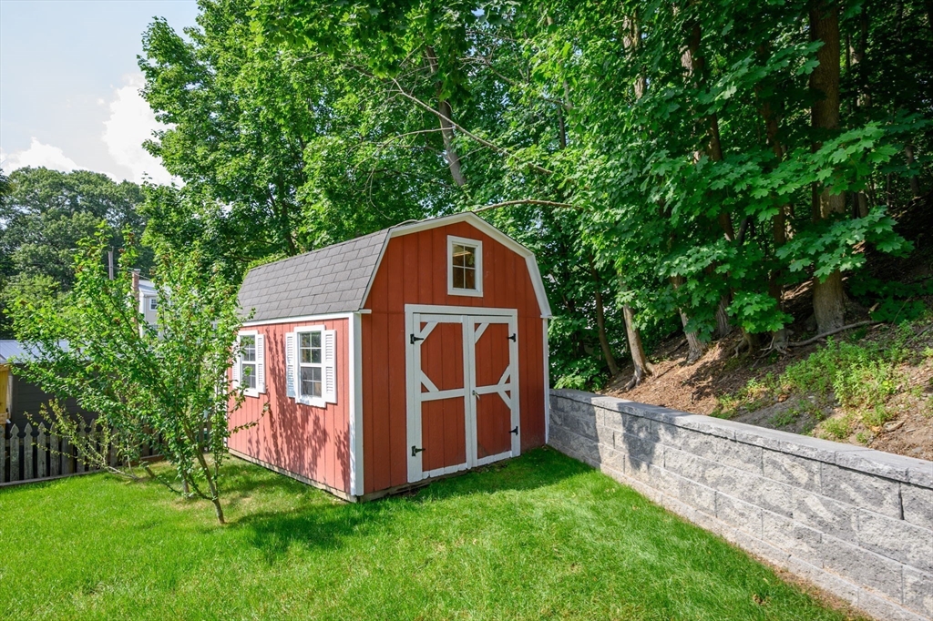 65 St Anne Road Weymouth, MA 02189 - Photo 30 of 35 Gallery Image 30