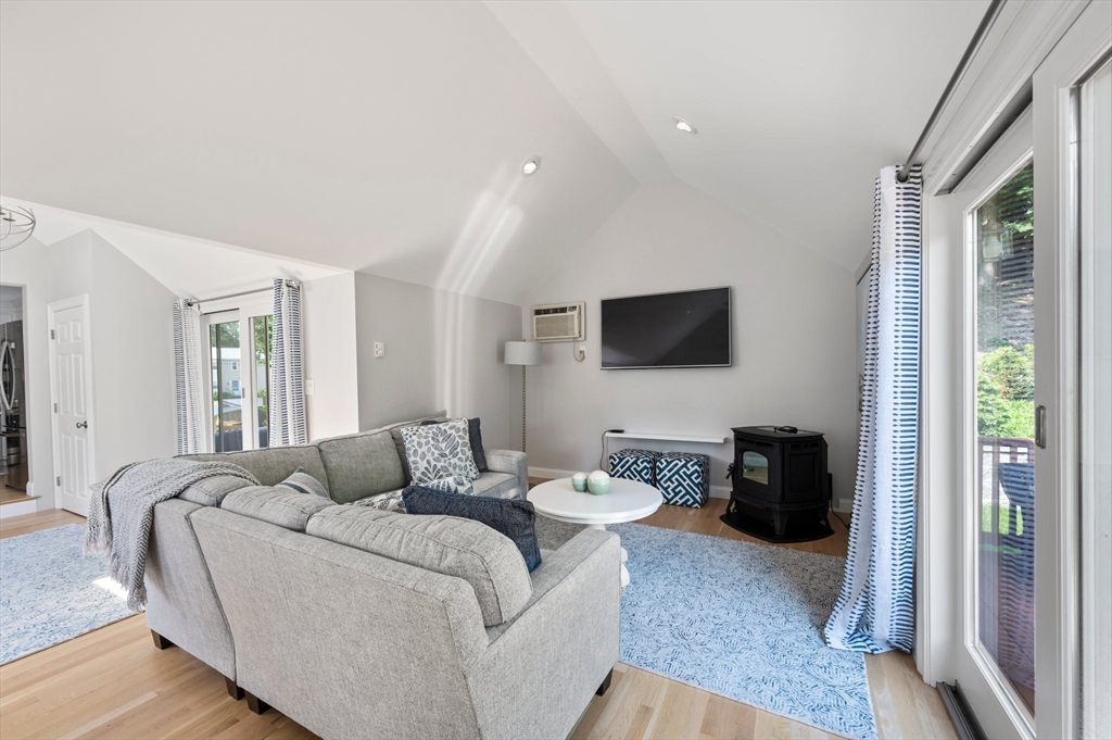 65 St Anne Road Weymouth, MA 02189 - Photo 5 of 35 Gallery Image 5