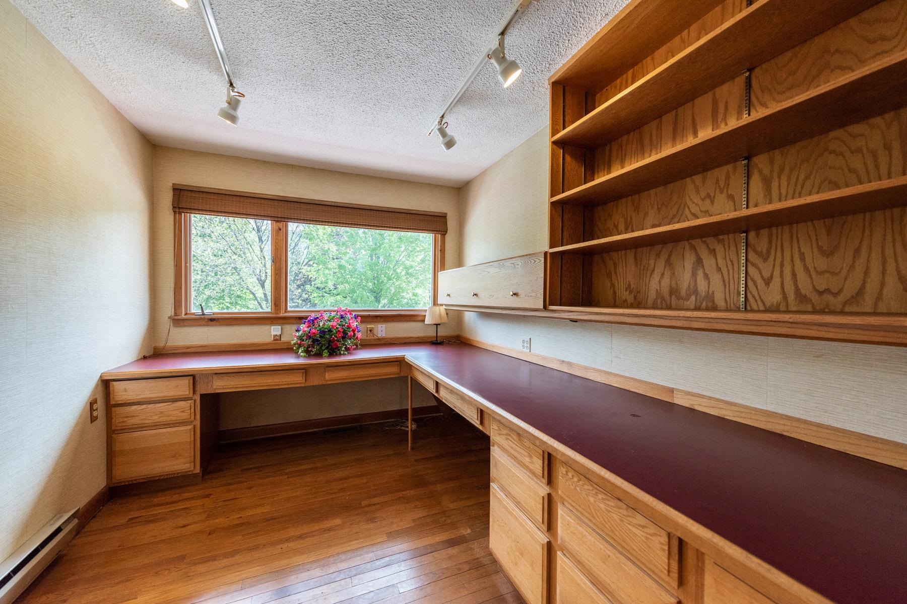 982 Highway 7 Mount Tabor, VT 05739 - Photo 12 of 40 Gallery Image 12