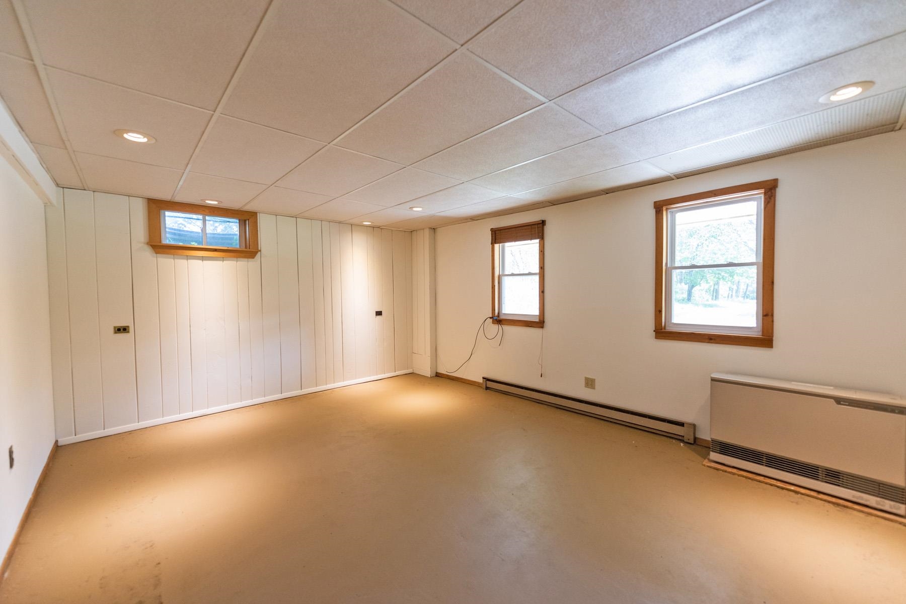 982 Highway 7 Mount Tabor, VT 05739 - Photo 32 of 40 Gallery Image 32