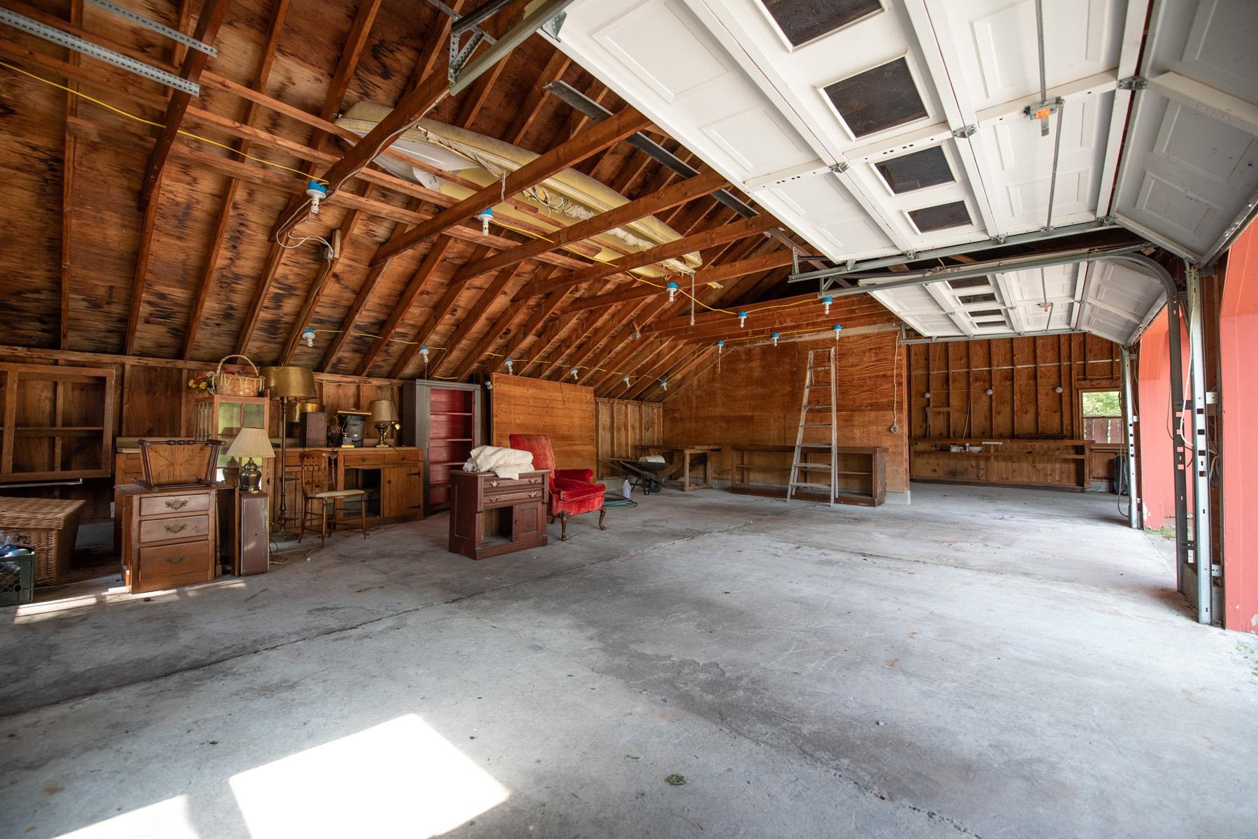 982 Highway 7 Mount Tabor, VT 05739 - Photo 4 of 40 Gallery Image 4