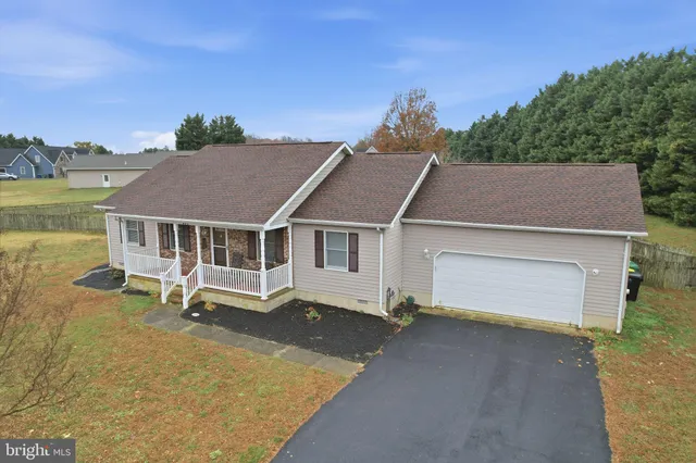 $389,900 | 251 Misty Ridge Drive, Magnolia, DE 19962