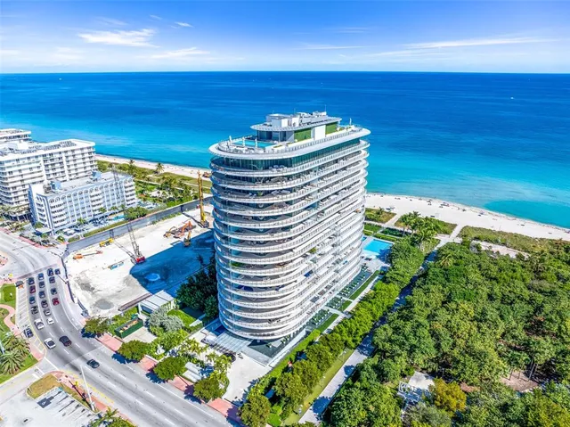 $8,600,000 | 8701 Collins Avenue, Unit 701, Surfside, FL 33154
