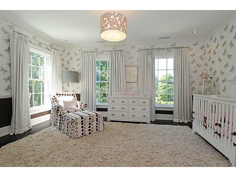 581 Sasco Hill Road Fairfield, CT 06824 - Photo 16 of 25 a living room with furniture and window