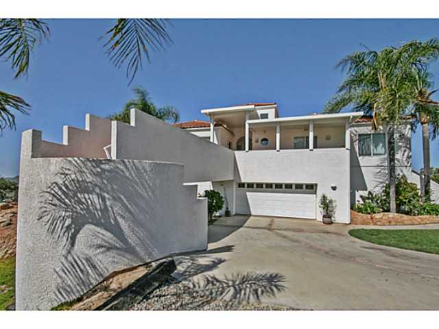 1818 Via Ladera Fallbrook, CA 92028 - Photo 3 of 25
