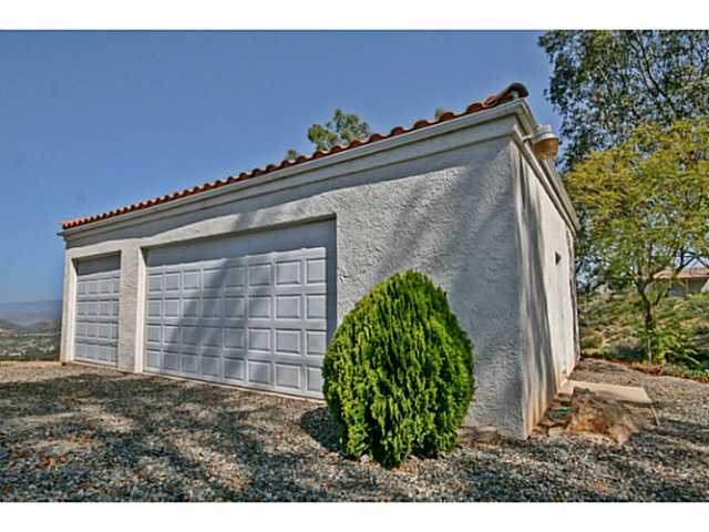 1818 Via Ladera Fallbrook, CA 92028 - Photo 9 of 25