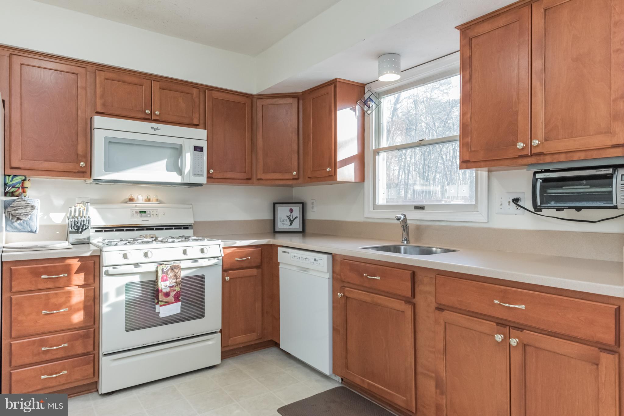 1909 Ridgewood Road Hanover, MD 21076 - Photo 14 of 35
