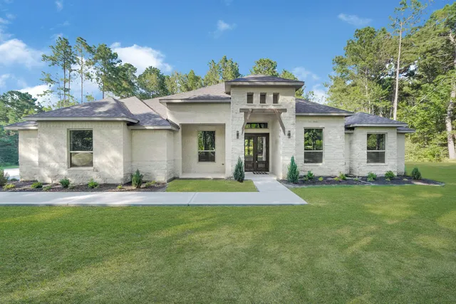 $699,750 | 104 Inscription Lane, Huntsville, TX 77340