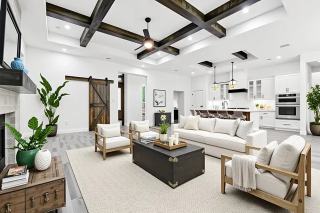 $699,750 | 104 Inscription Lane, Huntsville, TX 77340