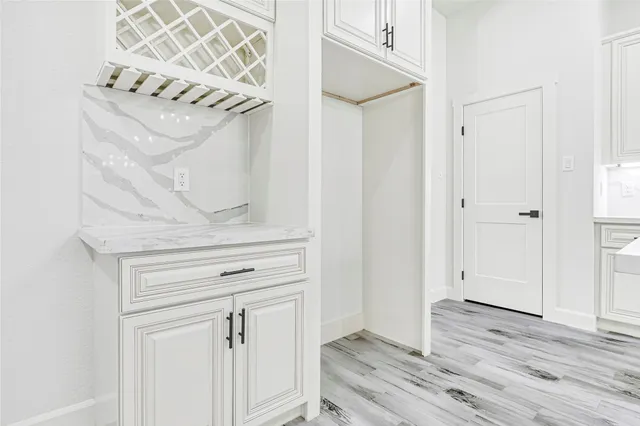 $699,750 | 104 Inscription Lane, Huntsville, TX 77340