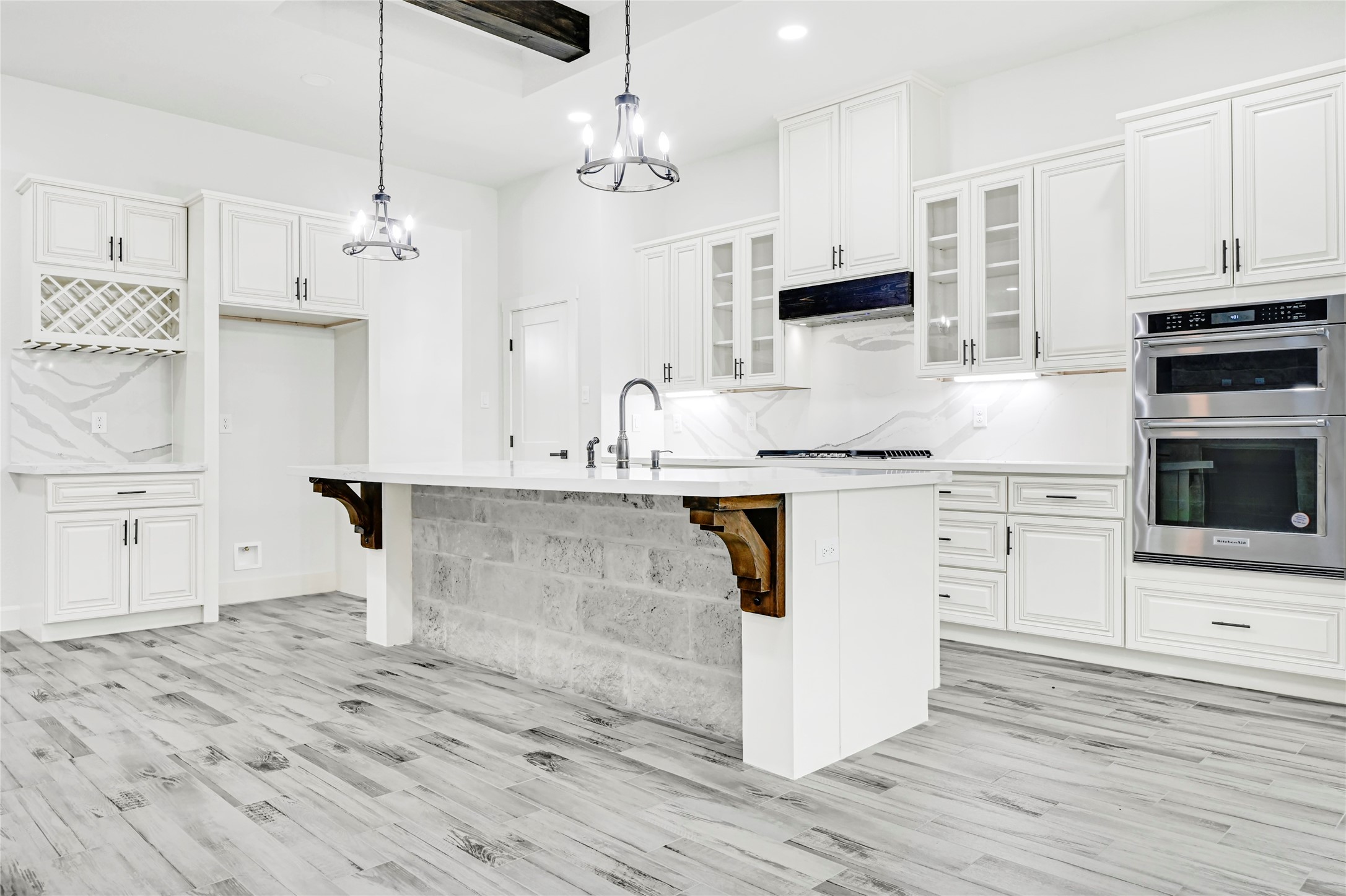 104 Inscription Lane Huntsville, TX 77340 - Photo 18 of 39 Plenty of cabinet space for the chef in your family